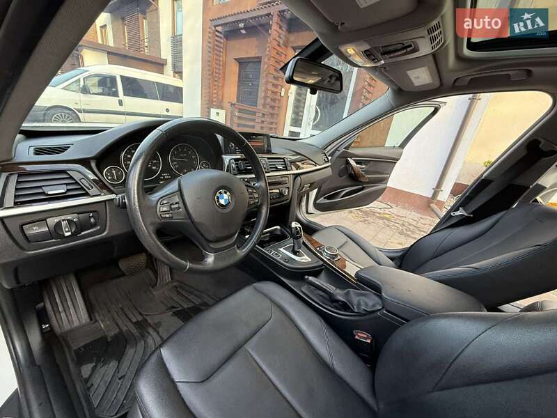 Седан BMW 3 Series 2015 в Ровно