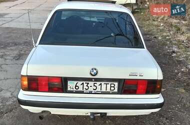 Седан BMW 3 Series 1990 в 