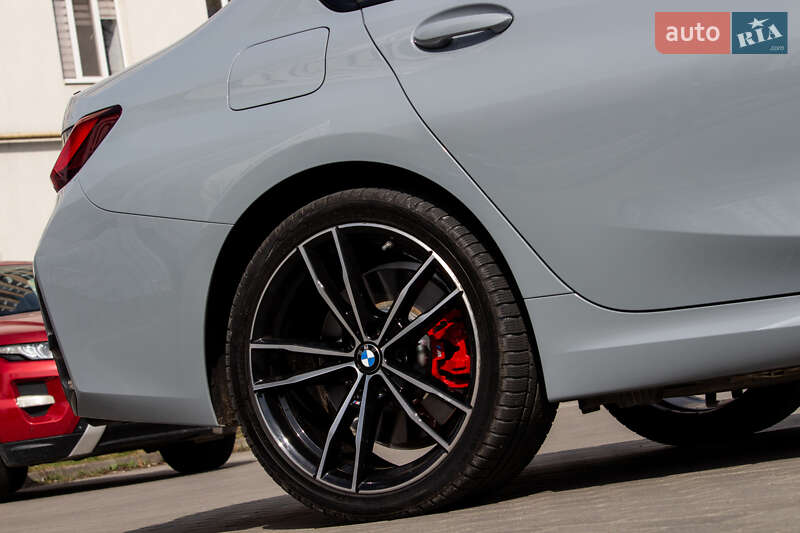 Седан BMW 3 Series 2022 в Львове