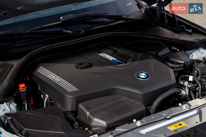 Седан BMW 3 Series 2022 в Львове