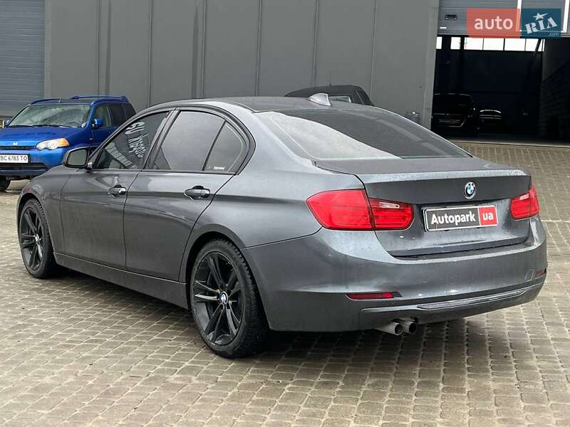 Седан BMW 3 Series 2012 в Львові