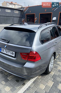 Универсал BMW 3 Series 2011 в 