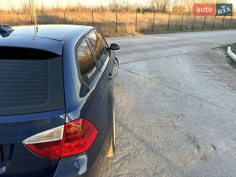 Универсал BMW 3 Series 2006 в Коростене
