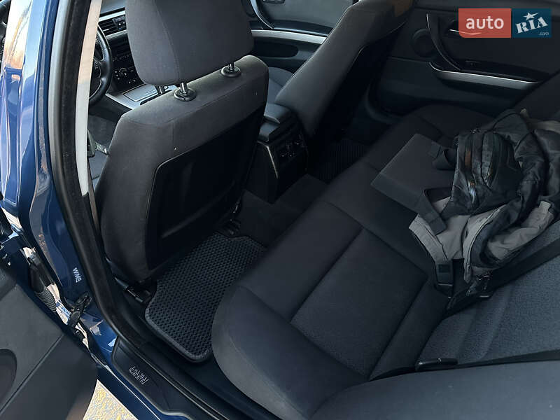 Универсал BMW 3 Series 2006 в Коростене
