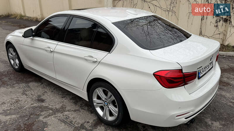 Седан BMW 3 Series 2017 в Киеве