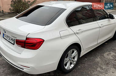 Седан BMW 3 Series 2017 в 