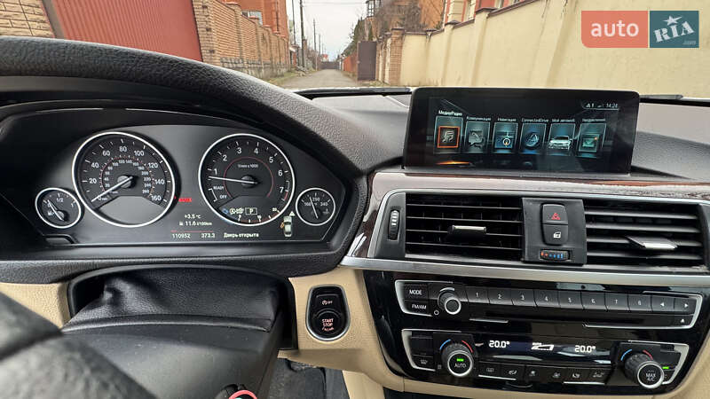 Седан BMW 3 Series 2017 в Киеве