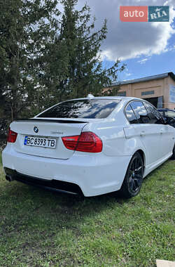 Седан BMW 3 Series 2011 в 