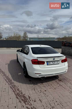 Седан BMW 3 Series 2016 в 