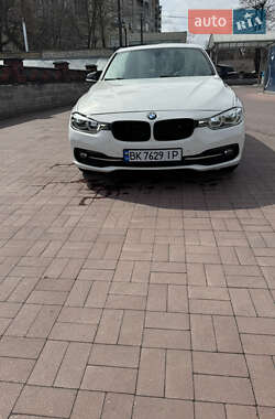 Седан BMW 3 Series 2016 в 