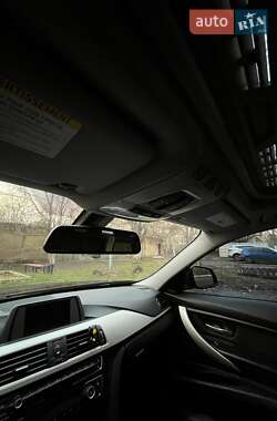Седан BMW 3 Series 2016 в 
