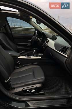 Седан BMW 3 Series 2016 в 