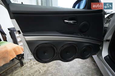 Седан BMW 3 Series 2009 в 