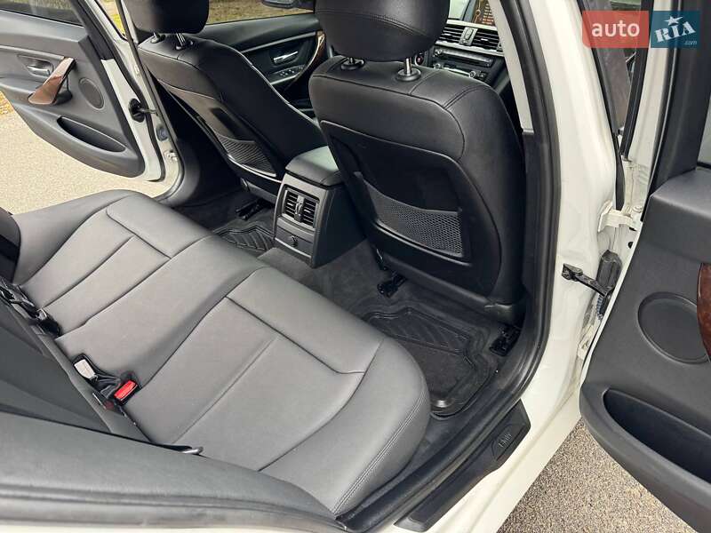 Седан BMW 3 Series 2014 в Киеве