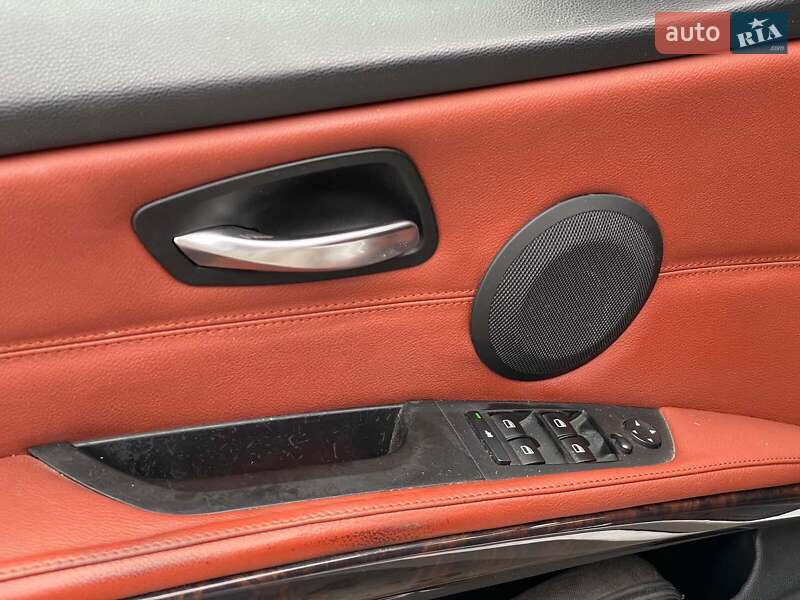 Седан BMW 3 Series 2007 в Киеве
