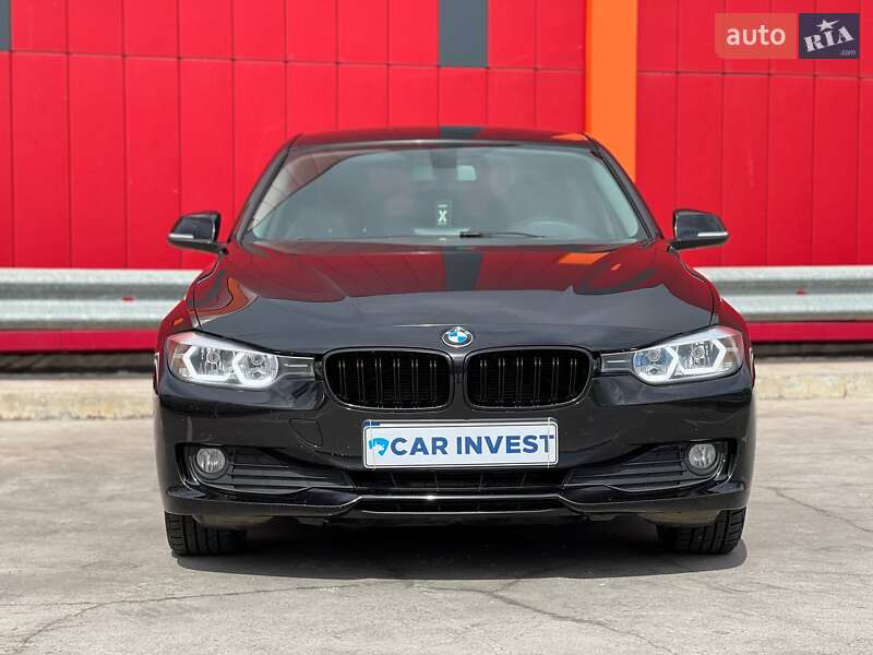 Седан BMW 3 Series 2013 в Киеве