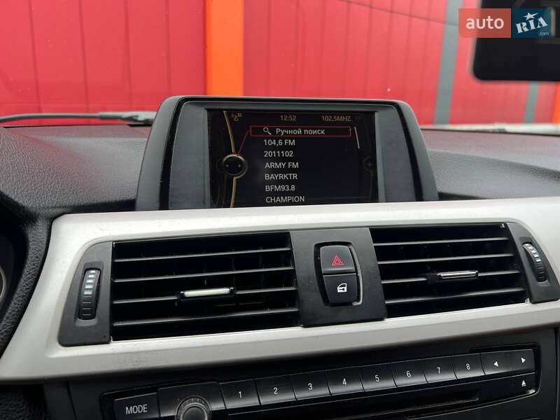 Седан BMW 3 Series 2013 в Киеве