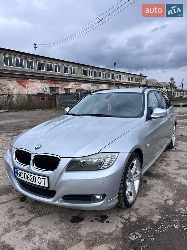 BMW 3 Series 2010