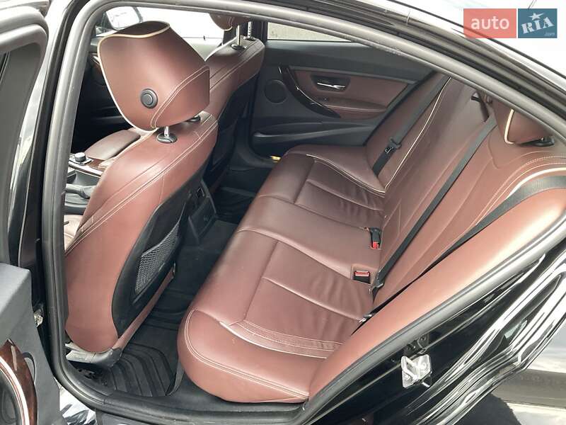 Седан BMW 3 Series 2013 в Киеве