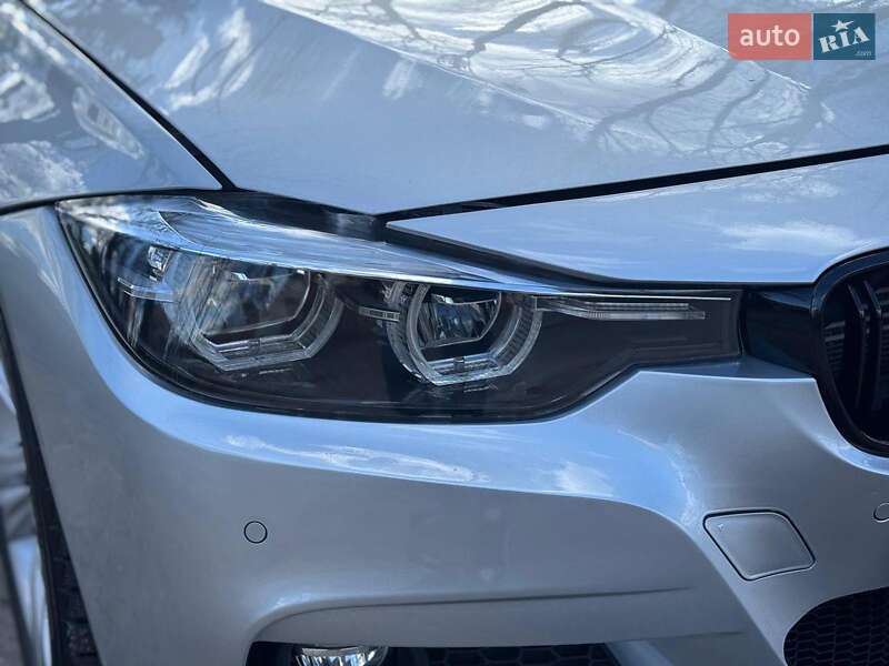 Седан BMW 3 Series 2017 в Киеве