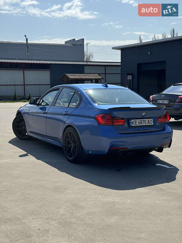 Седан BMW 3 Series 2012 в Дніпрі