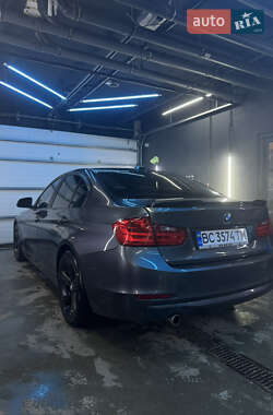 Седан BMW 3 Series 2013 в 