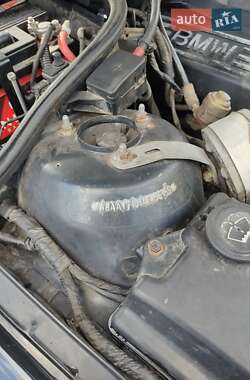 Седан BMW 3 Series 2003 в 