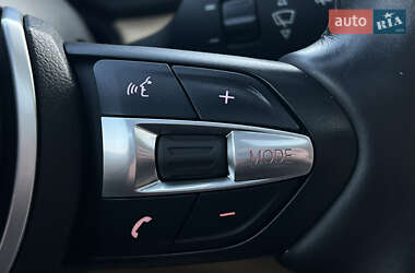 Седан BMW 3 Series 2012 в 