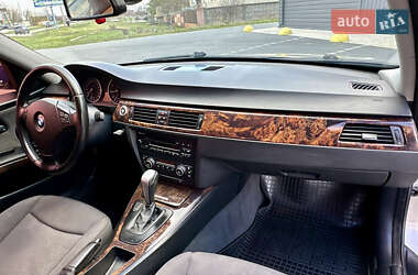 Седан BMW 3 Series 2007 в 