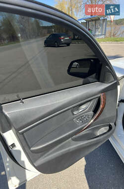 Седан BMW 3 Series 2014 в 