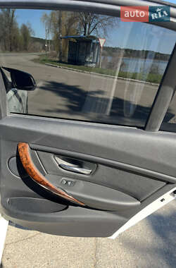 Седан BMW 3 Series 2014 в 