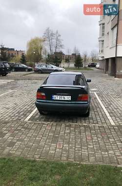 Седан BMW 3 Series 1993 в 