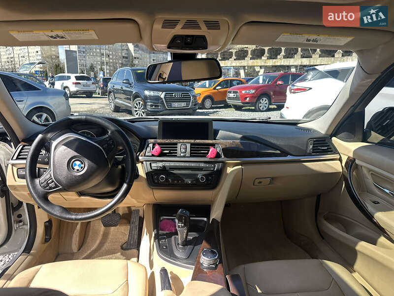 Седан BMW 3 Series 2014 в Львове