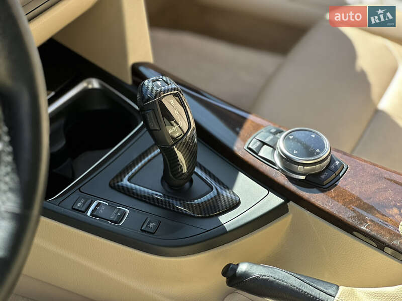 Седан BMW 3 Series 2014 в Львове
