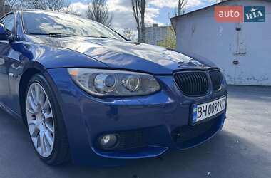 Купе BMW 3 Series 2011 в 
