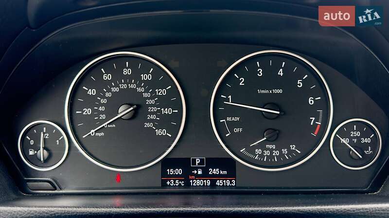 Седан BMW 3 Series 2015 в Львові