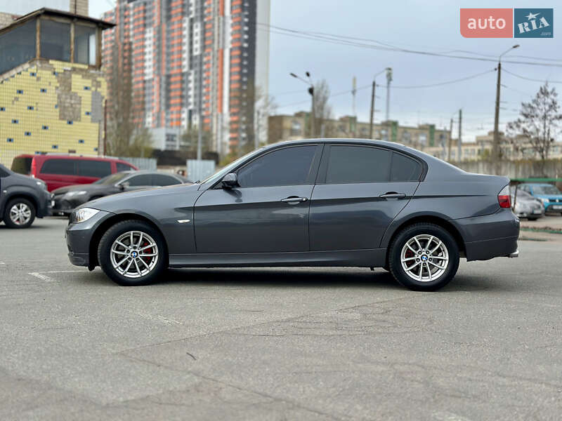 Седан BMW 3 Series 2006 в Києві