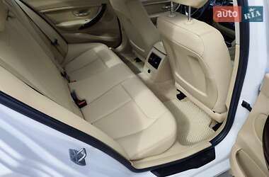 Седан BMW 3 Series 2015 в 