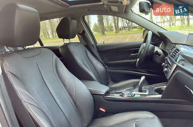 Седан BMW 3 Series 2016 в 
