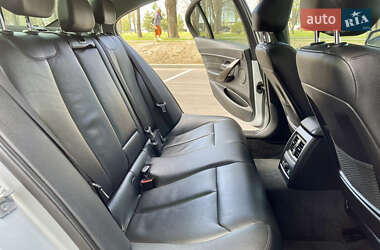 Седан BMW 3 Series 2016 в 