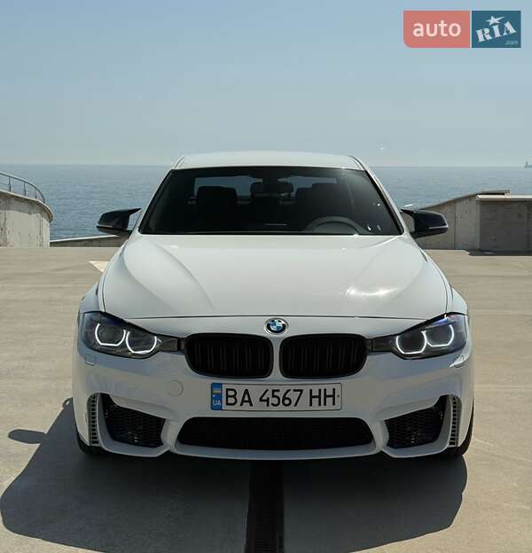 Седан BMW 3 Series 2016 в 