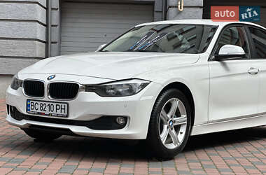 Седан BMW 3 Series 2015 в 