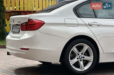 Седан BMW 3 Series 2015 в 