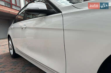 Седан BMW 3 Series 2015 в 