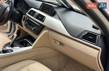 Седан BMW 3 Series 2015 в 