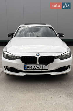 Седан BMW 3 Series 2014 в Виннице