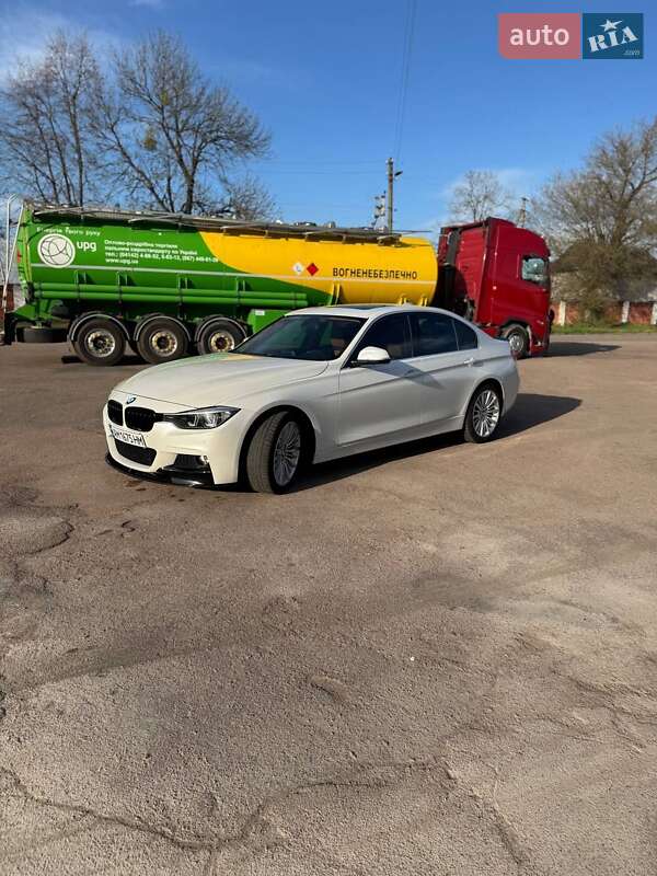Седан BMW 3 Series 2012 в Коростене