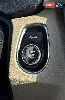 Седан BMW 3 Series 2012 в 