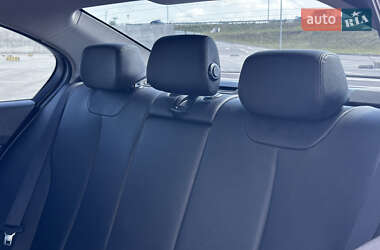 Седан BMW 3 Series 2013 в 
