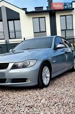 Седан BMW 3 Series 2005 в Києві